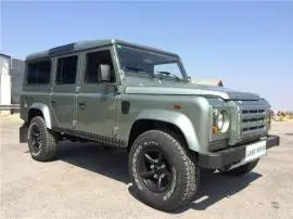 Land-Rover Defender Defender 110 SW E, 42.500 €