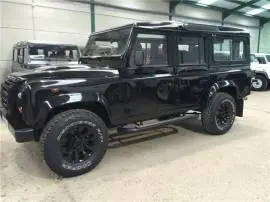 Land-Rover Defender Defender 110 SW S, 39.200 €