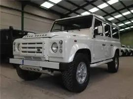 Land-Rover Defender Defender 110 SW S, 38.600 €