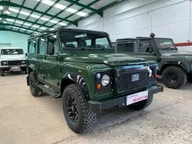 Land-Rover Defender Defender 110 SW E, 41.000 €