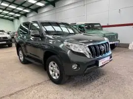 Toyota Land Cruiser 2.8 D4D VX, 30.900 €