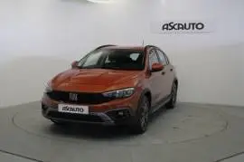 Fiat Tipo 1.6 MULTIJET CITY CROSS 130 5P, 22.700 €