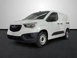 Opel Combo E Cargo L 800 Kg 50 kWh 100 kW, 34.699 €