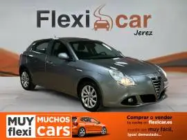 Alfa Romeo Giulietta 1.6 JTDm 105cv Distinctive, 10.490 €