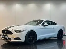 Ford Mustang 2.3 EcoBoost 315CV 2p., 37.290 €