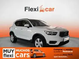 Volvo XC40 1.5 T3 Momentum, 24.490 €